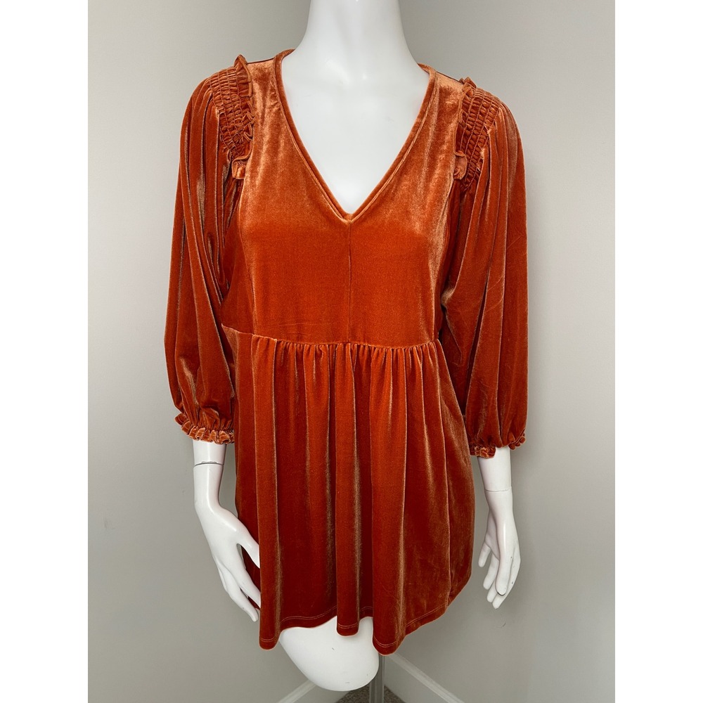 Umgee USA Burnt Orange Velvet V-Neck Tunic Top Smocked Shoulder Sz Small